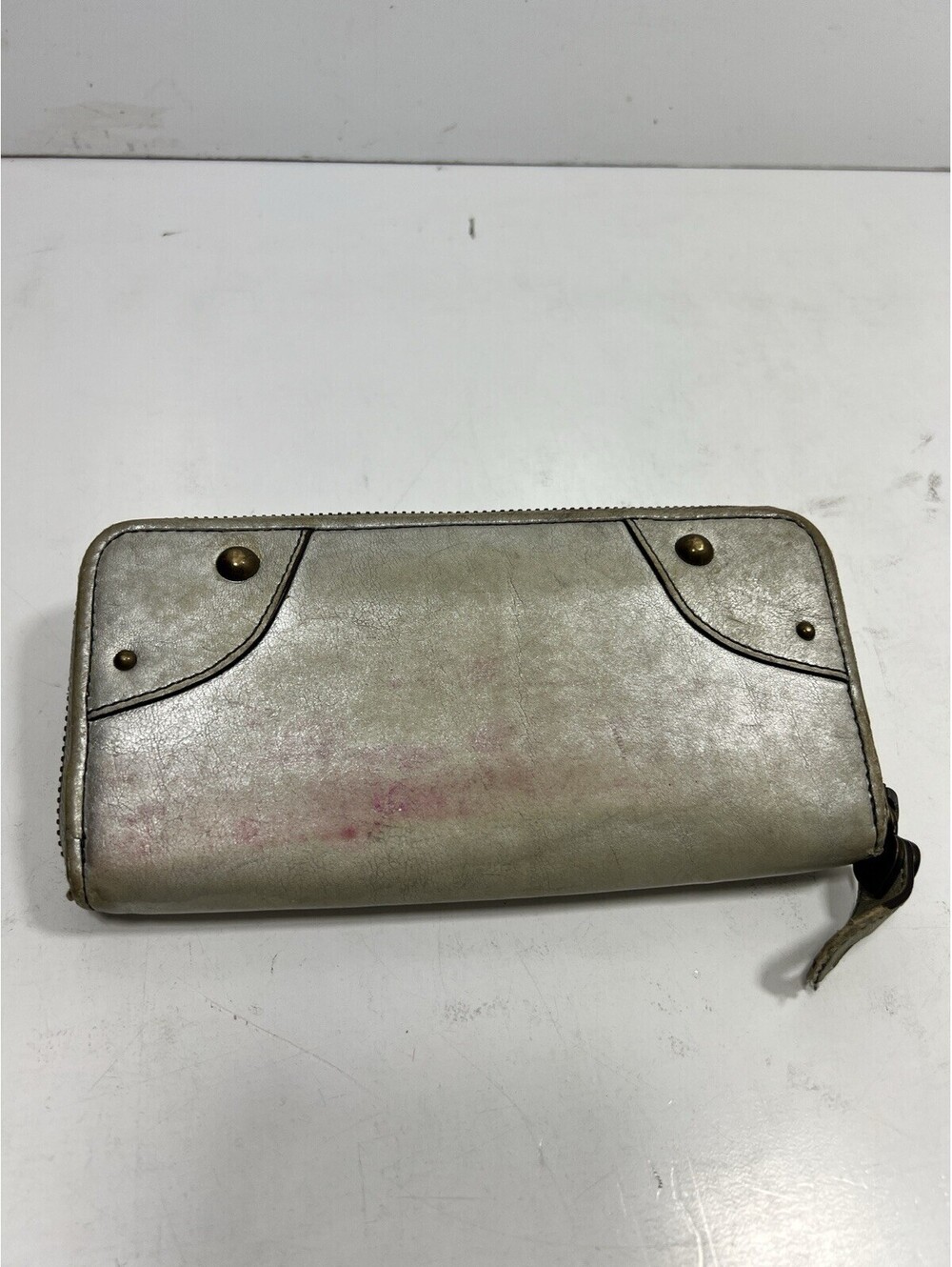 Vintage Juicy Couture Wallet In Genuine Leather Silver With Gold Hardware Charm - Picture 3 of 9